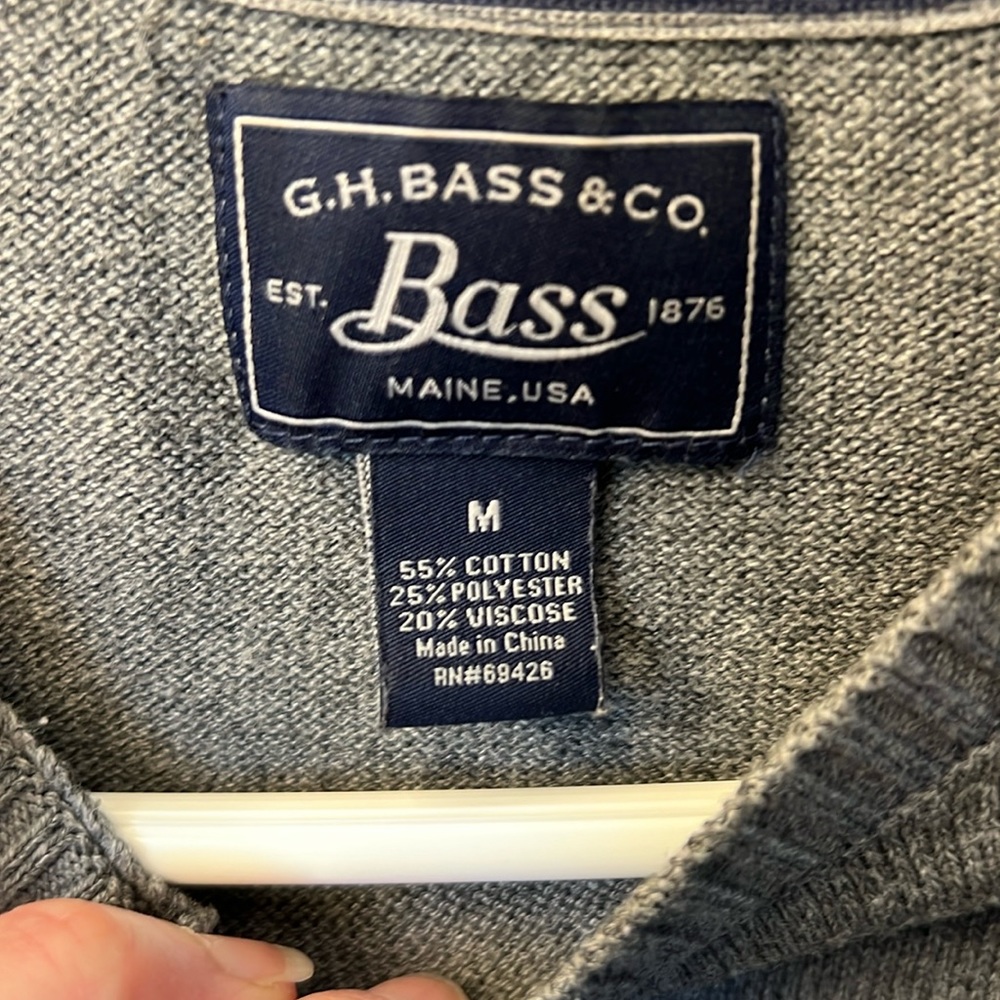 G. H. BASS CREWNECK SWEATER